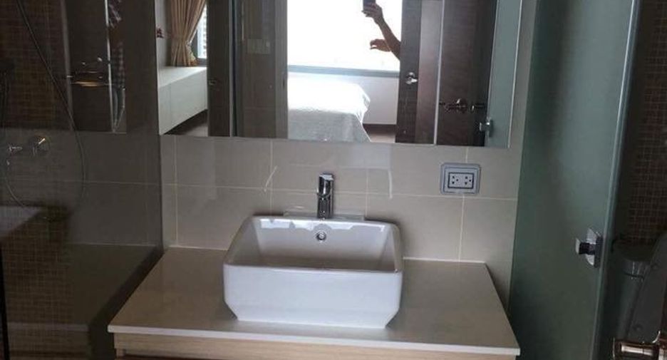 À louer 1 chambre condo à Watthana, Bangkok