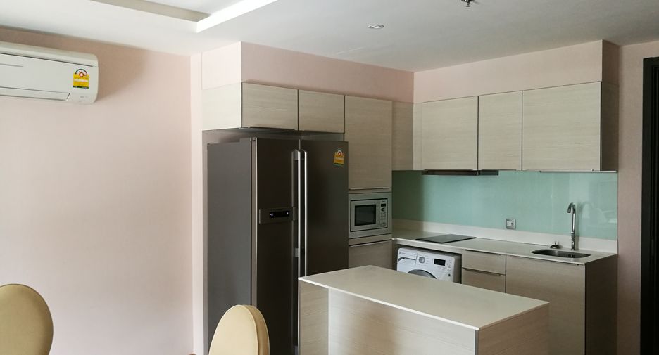 For rent 2 bedrooms condo in Watthana, Bangkok