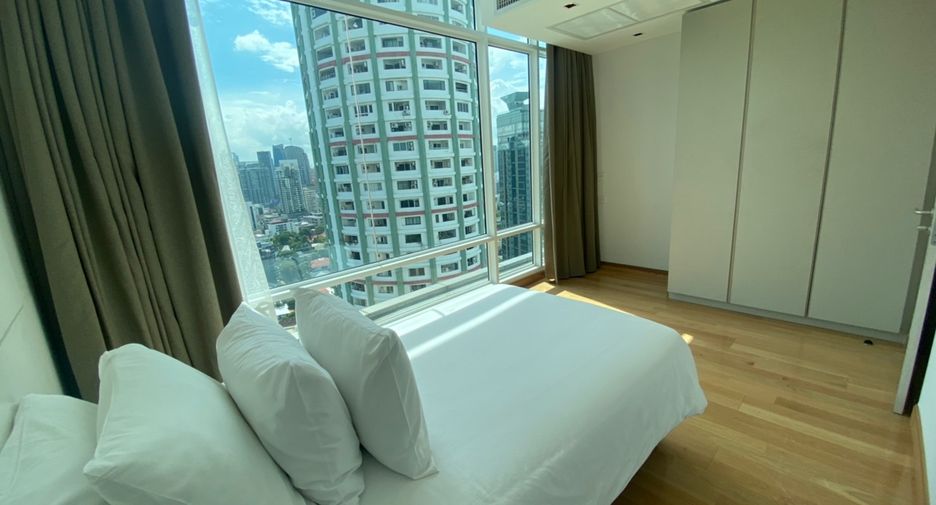 Condo en alquiler de 3 habitaciones en Khlong Toei, Bangkok