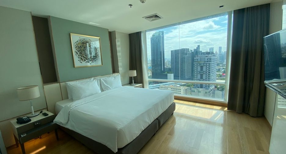 Condo en alquiler de 3 habitaciones en Khlong Toei, Bangkok