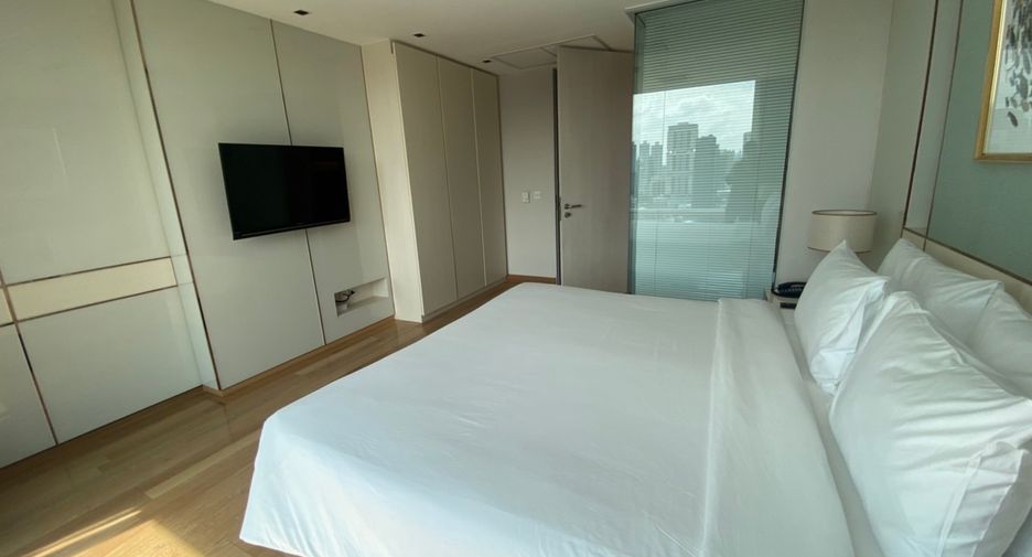 Condo en alquiler de 3 habitaciones en Khlong Toei, Bangkok