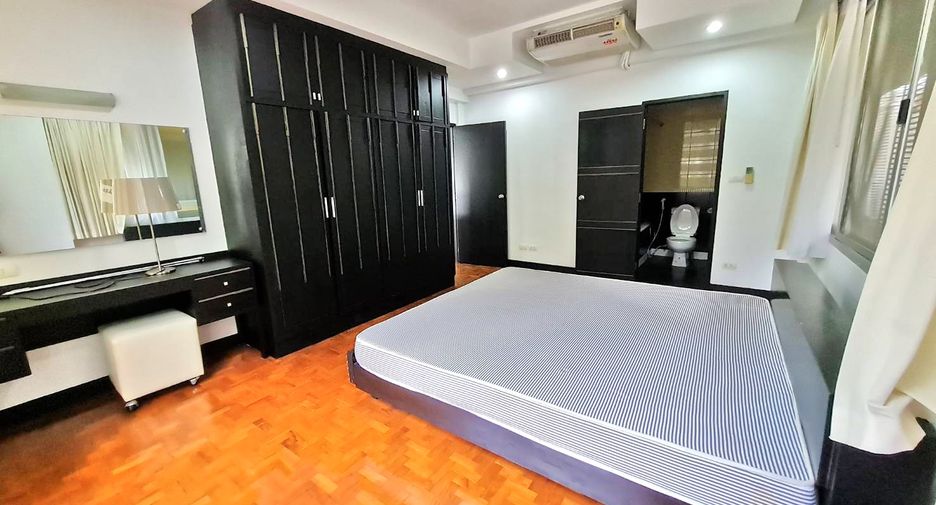 Wohnung zur Miete mit 3 Zimmer in Khlong Toei, Bangkok