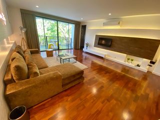 For rent 2 bedrooms condo in Pathum Wan, Bangkok
