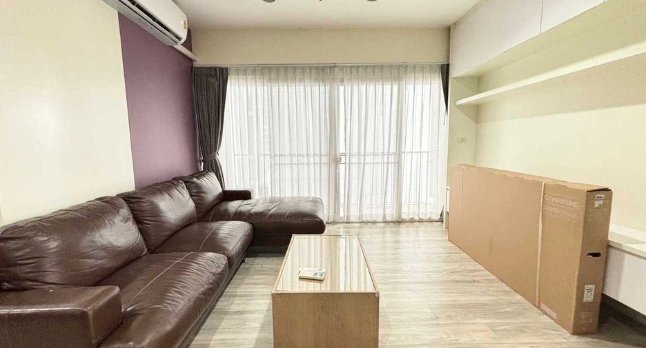 For rent 2 bedrooms condo in Watthana, Bangkok