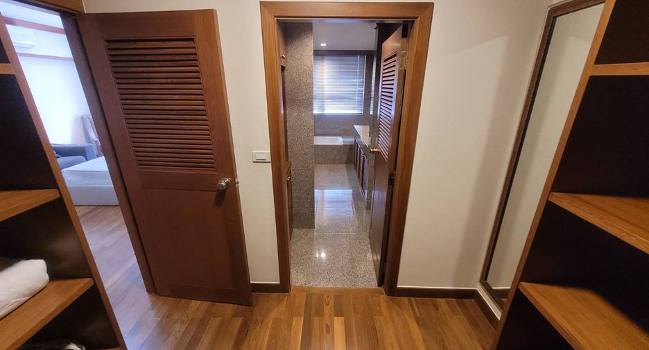 À louer 3 chambres condo à Khlong Toei, Bangkok