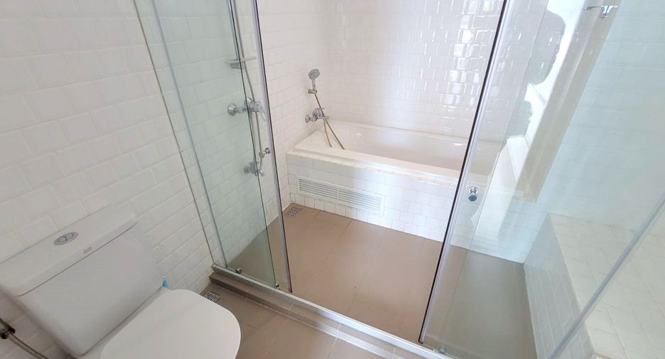 Condo en alquiler de 2 habitaciones en Watthana, Bangkok