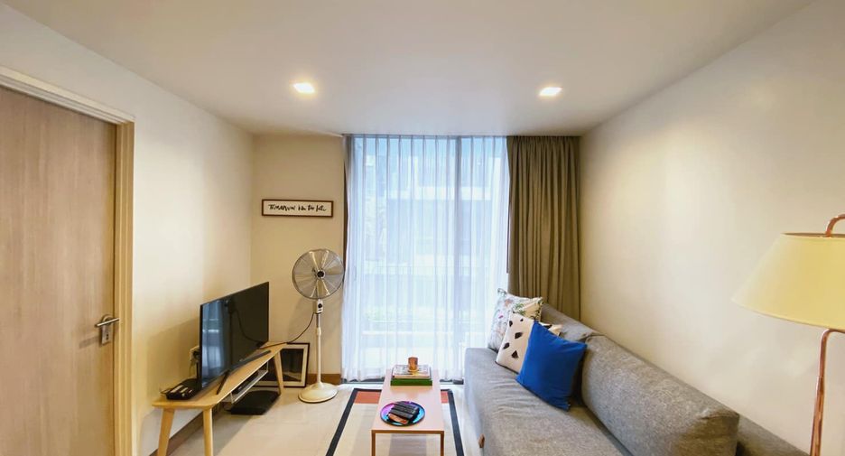 For rent 2 bedrooms condo in Watthana, Bangkok