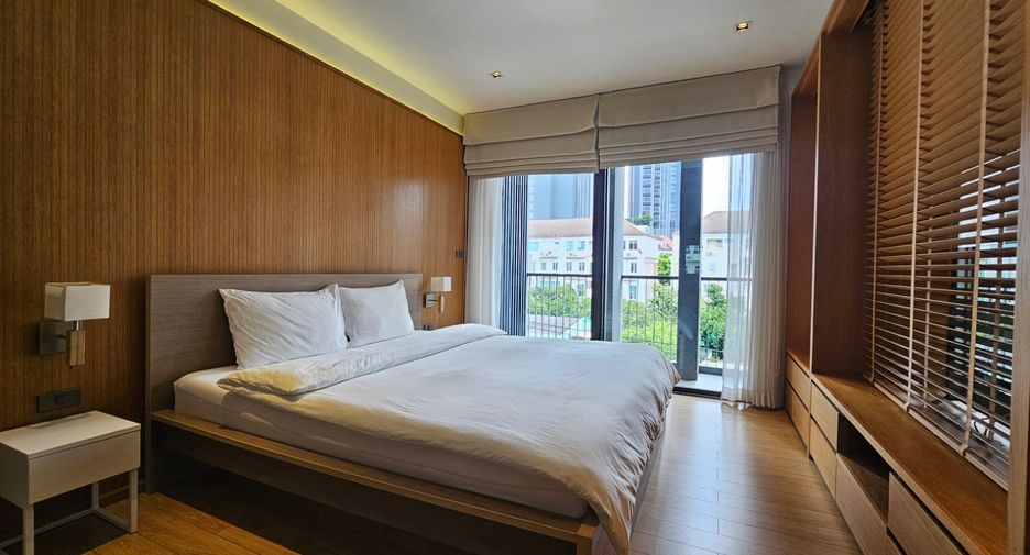 For rent 1 bed condo in Watthana, Bangkok