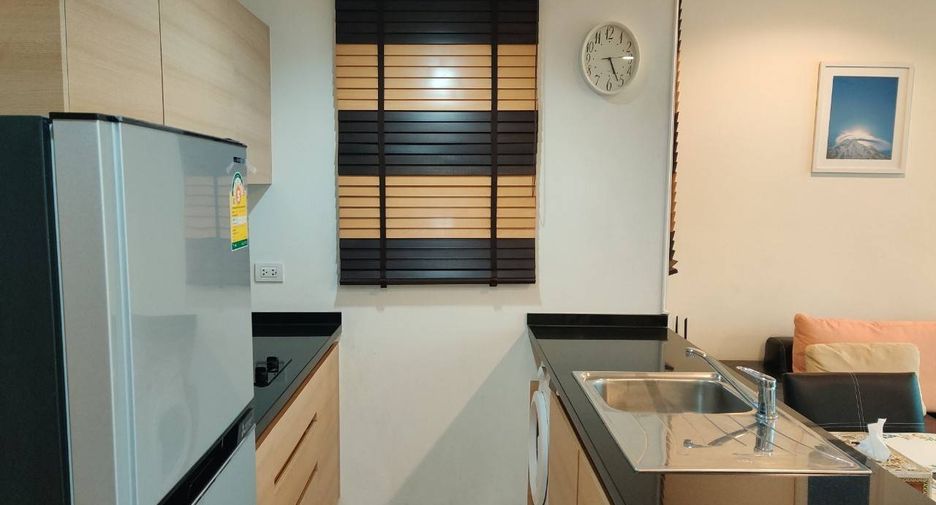 For rent and for sale 1 bed condo in Watthana, Bangkok