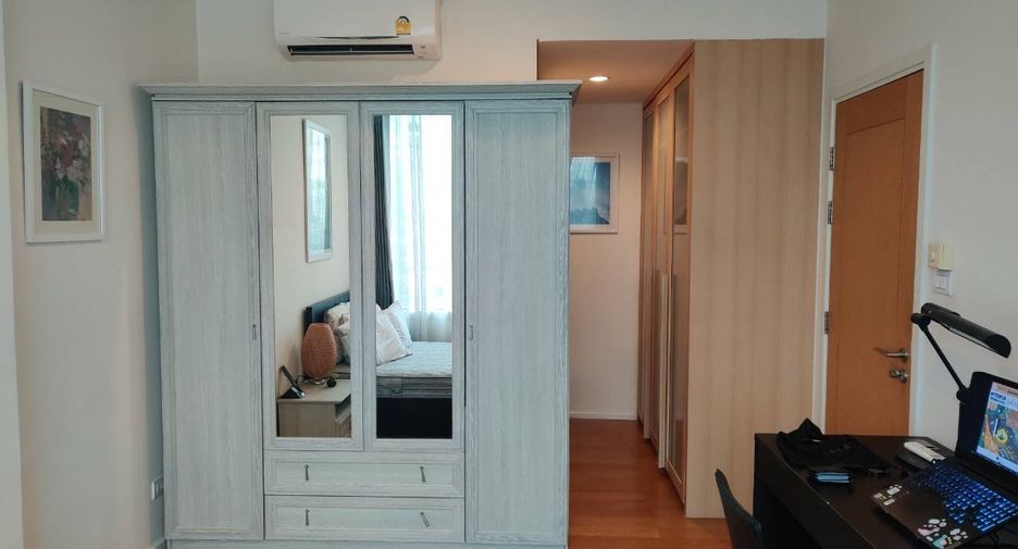 For rent and for sale 1 bed condo in Watthana, Bangkok