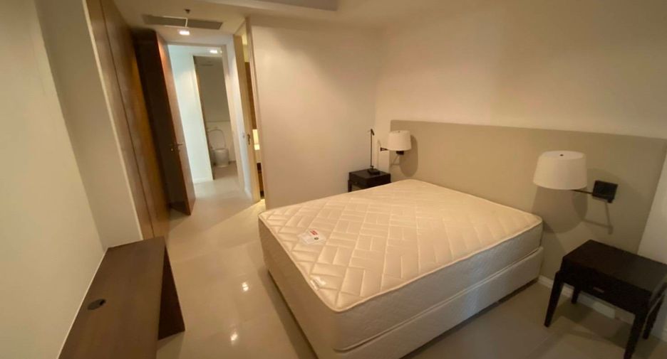 For rent 2 bedrooms condo in Sathon, Bangkok