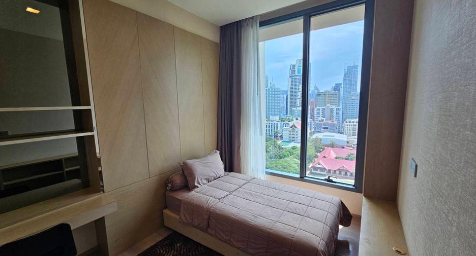 For rent 2 bedrooms condo in Watthana, Bangkok
