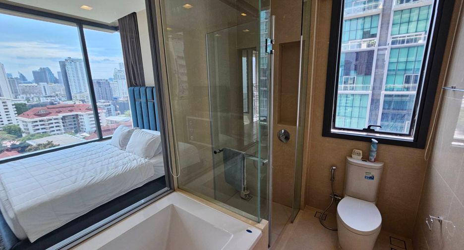 For rent 2 bedrooms condo in Watthana, Bangkok