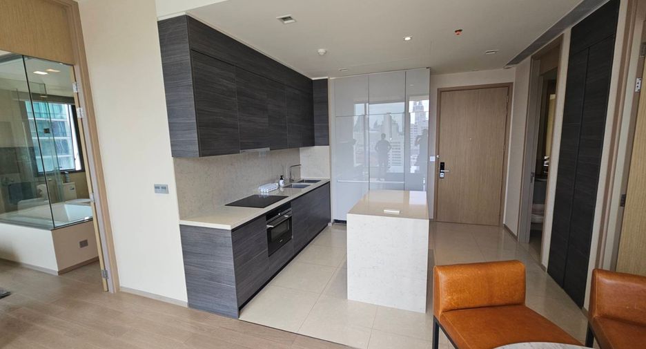 For rent 2 bedrooms condo in Watthana, Bangkok