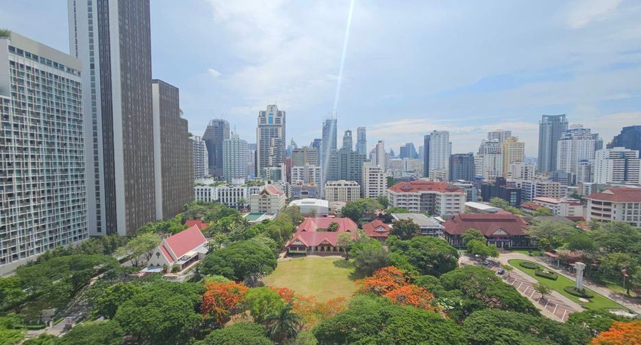 For rent 2 bedrooms condo in Watthana, Bangkok