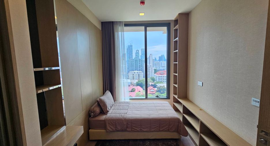 For rent 2 bedrooms condo in Watthana, Bangkok