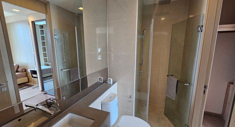 For rent 2 bedrooms condo in Watthana, Bangkok