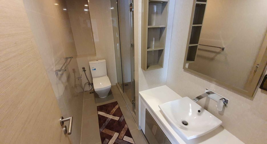 À louer 2 chambres condo à Khlong Toei, Bangkok
