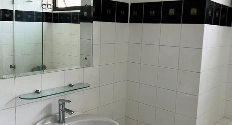 Аренда 2 спальни кондо в Щаттхана, Бангкок