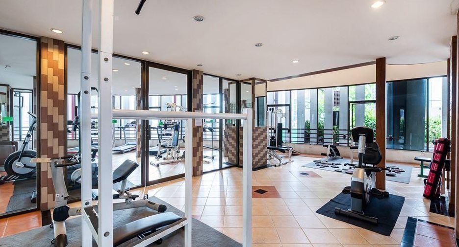 For rent 3 bedrooms condo in Watthana, Bangkok