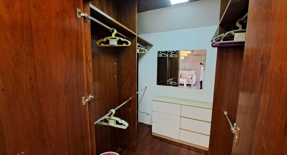 For rent 3 ベッドルーム villa in Hang Dong, Chiang Mai