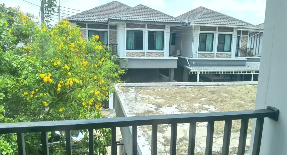 Casa en venta de 3 habitaciones en San Kamphaeng, Chiang Mai