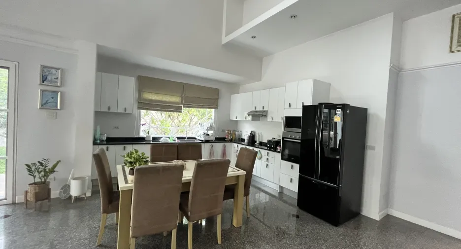 For sale 3 bedrooms house in Mae Mo, Lampang
