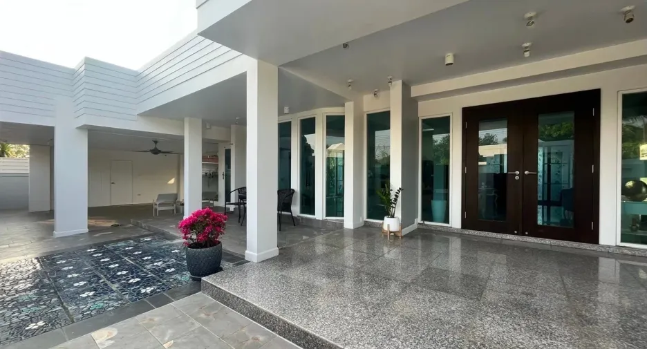 For sale 3 bedrooms house in Mae Mo, Lampang