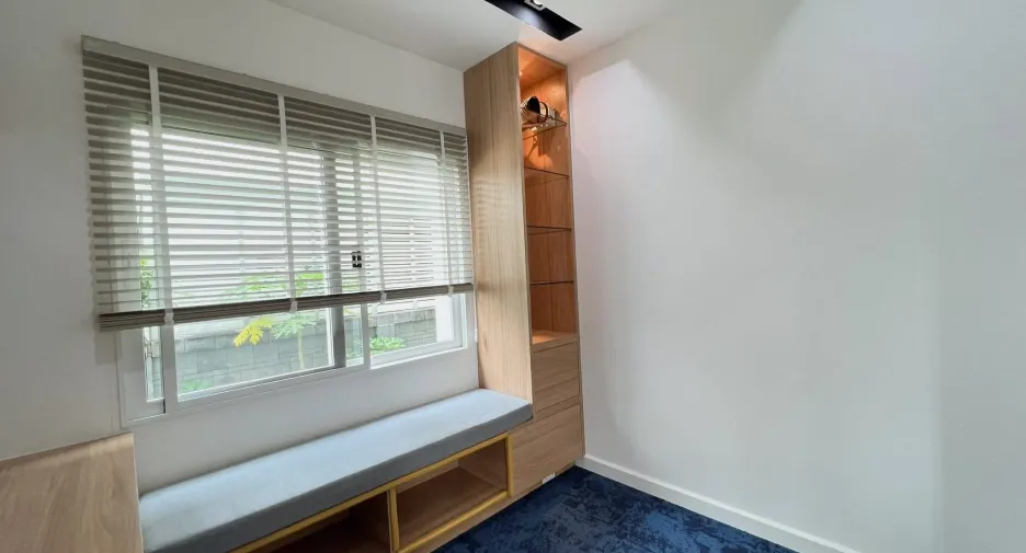 For rent 4 bedrooms house in Khlong Luang, Pathum Thani