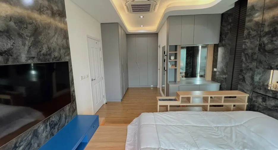 For rent 4 bedrooms house in Khlong Luang, Pathum Thani