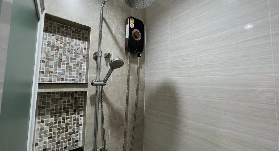 For rent 4 bedrooms house in Khlong Luang, Pathum Thani