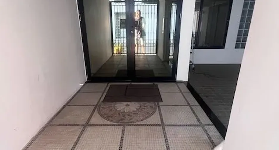 Casa adosada en venta y en alquiler de 4 habitaciones en Watthana, Bangkok