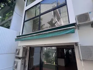 出售 和 出租 4 卧室 联排别墅 在 Watthana, 曼谷