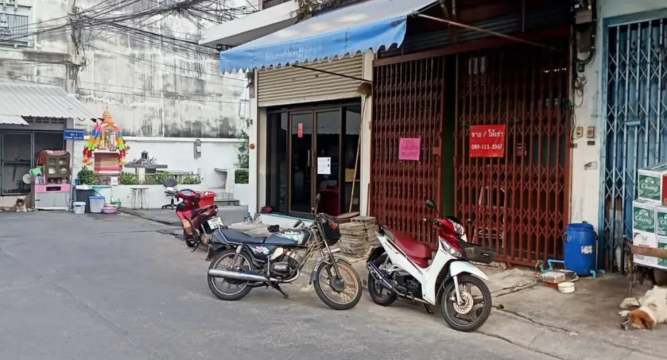 For rent 4 ベッドルーム townhouse in Sathon, Bangkok