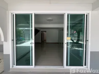 出租 4 卧室 独立屋 在 Bang Na, 曼谷