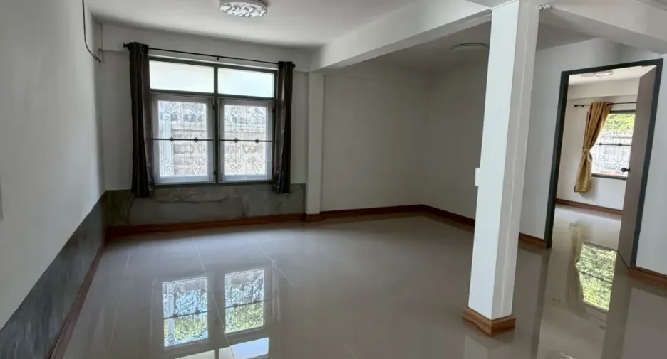 For rent 4 ベッドルーム house in Bang Na, Bangkok