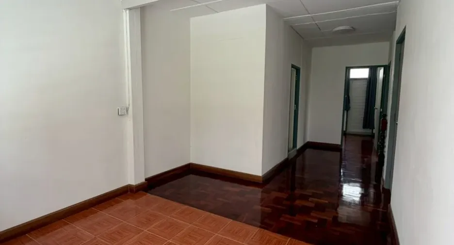 For rent 4 ベッドルーム house in Bang Na, Bangkok