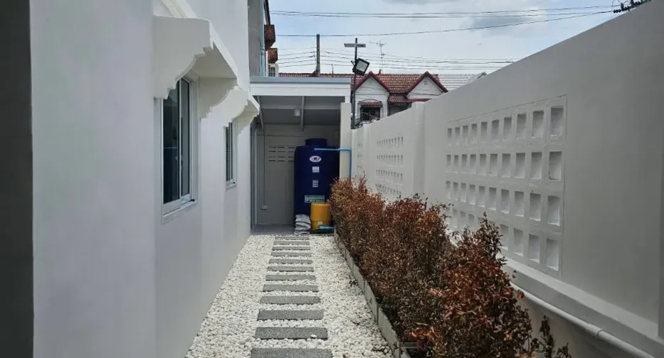 Haus zum Kauf mit 2 Zimmer in Nong Khaem, Bangkok