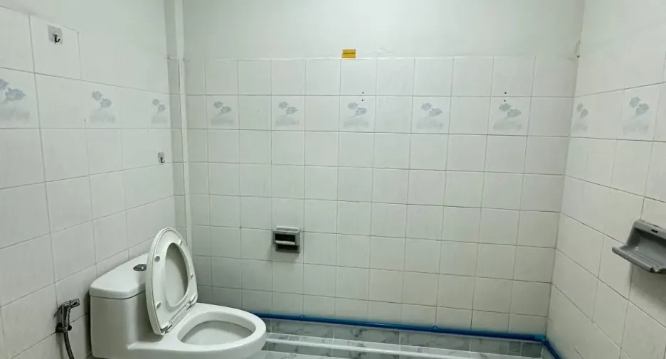For rent 4 ベッドルーム townhouse in Rat Burana, Bangkok