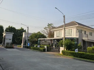 Haus zum Kauf mit 3 Zimmer in Bang Sao Thong, Samut Prakan