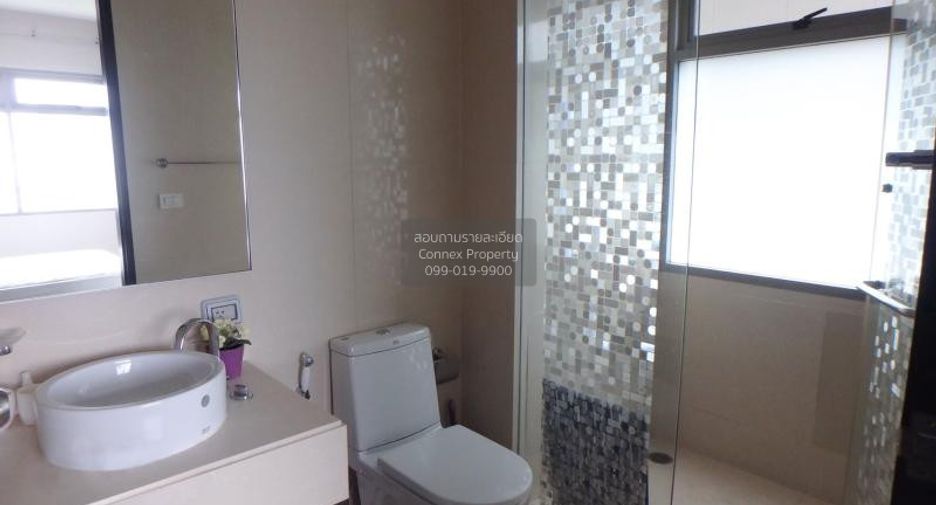Condo en alquiler de 2 habitaciones en Khlong Toei, Bangkok