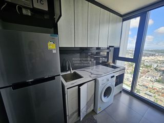 À louer 1 chambre condo à Phra Khanong, Bangkok
