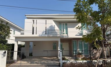 For rent 4 bedrooms house in Bang Phli, Samut Prakan
