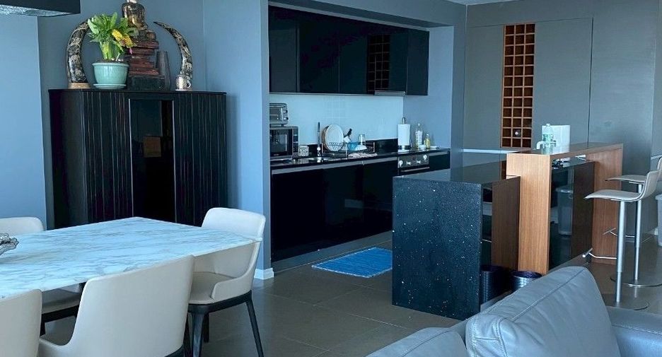 For sale and for rent 2 bedrooms condo in Sathon, Bangkok