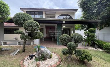 Casa en alquiler de 5 habitaciones en Suan Luang, Bangkok