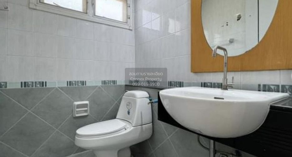 For rent 3 bedrooms house in Chom Thong, Bangkok