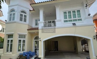 For rent 3 bedrooms house in Chom Thong, Bangkok