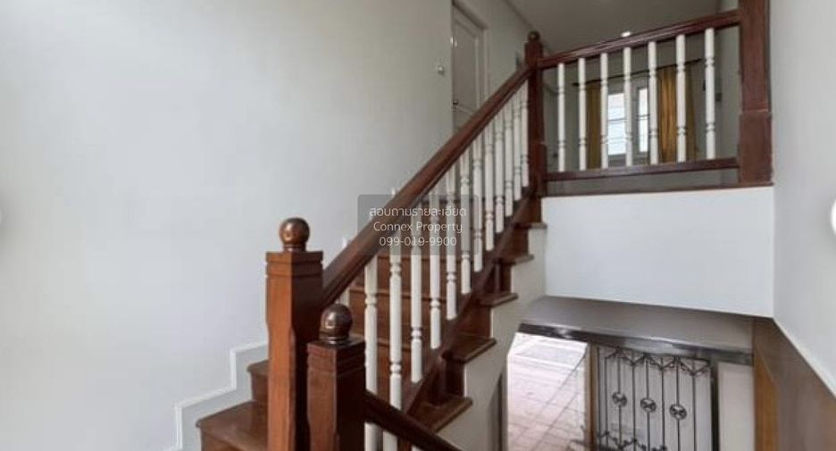 For rent 3 bedrooms house in Chom Thong, Bangkok