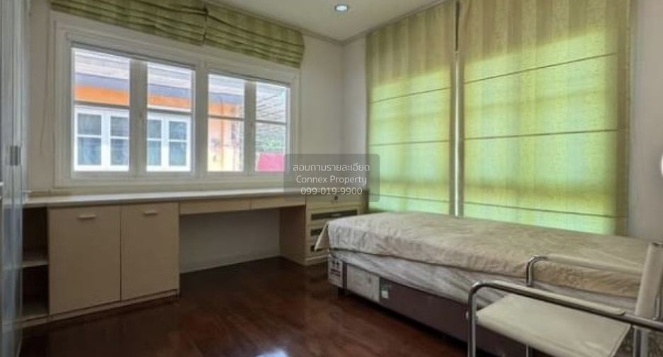 For rent 3 bedrooms house in Chom Thong, Bangkok