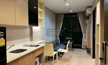 Condo en alquiler de 1 habitaciones en Sathon, Bangkok